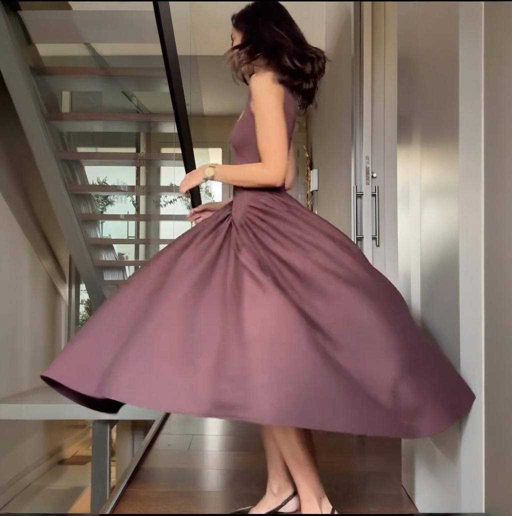 women’s pleated slim dress