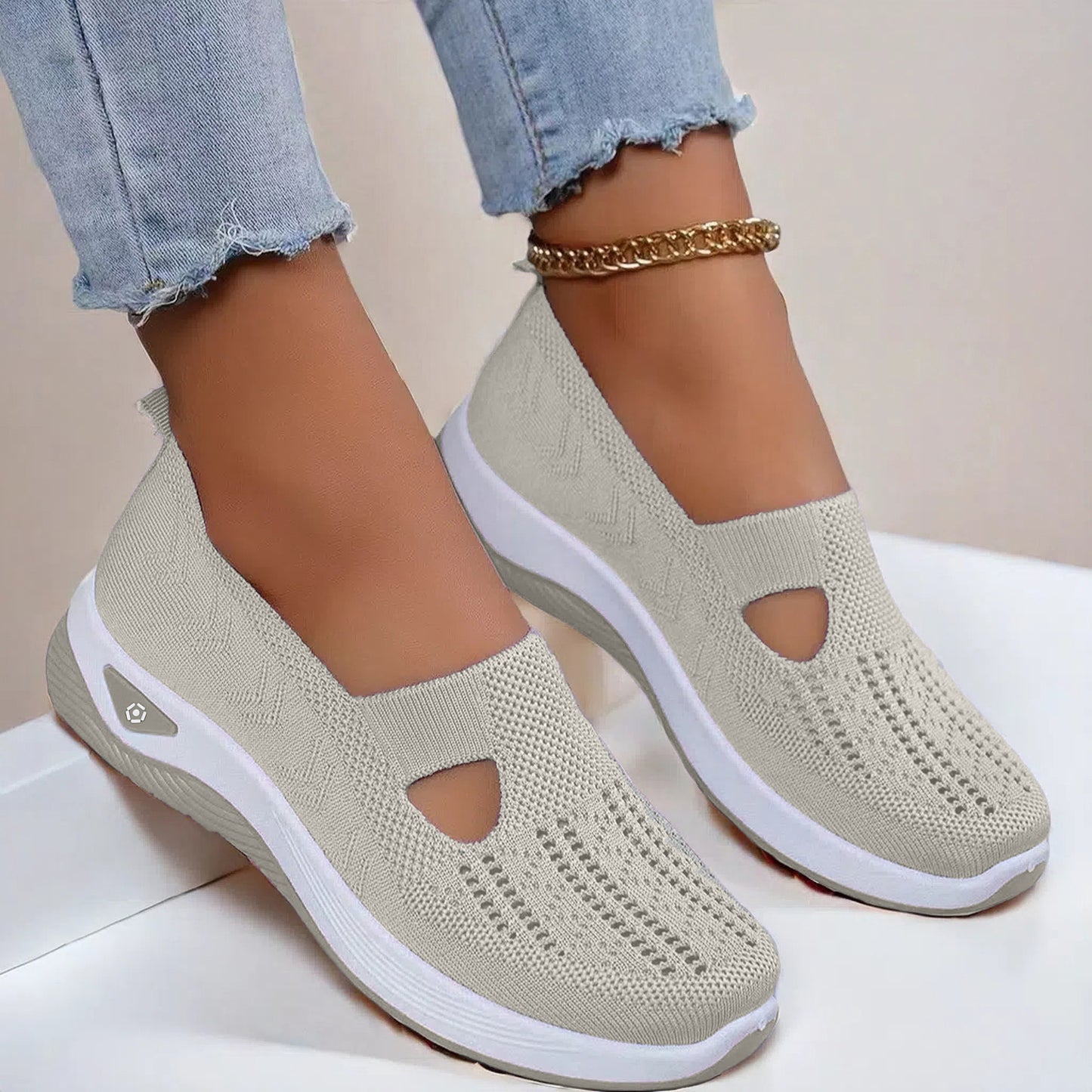 round toe casual flats